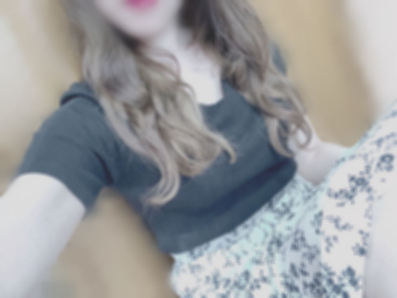 ����ł�