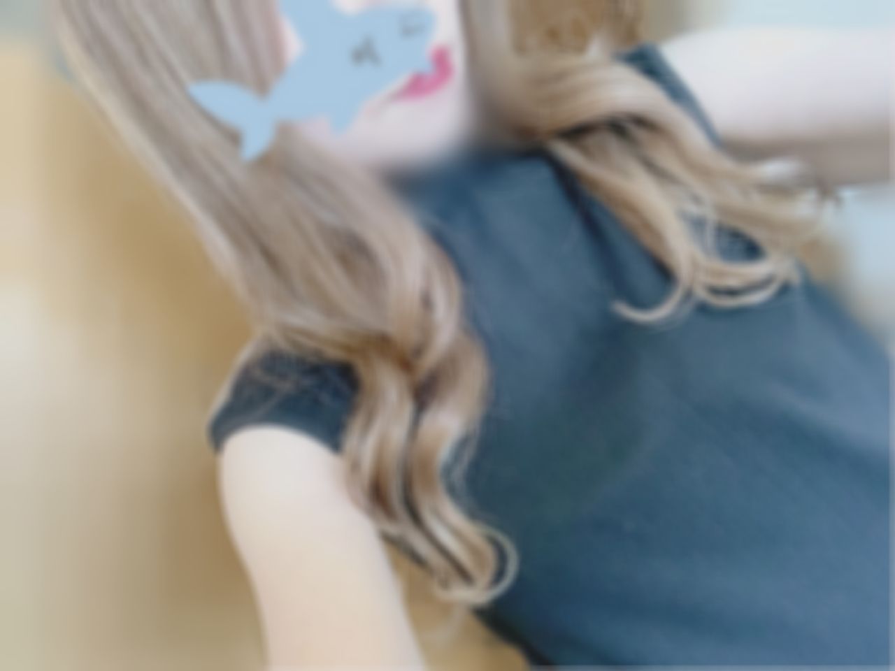 ����ł�
